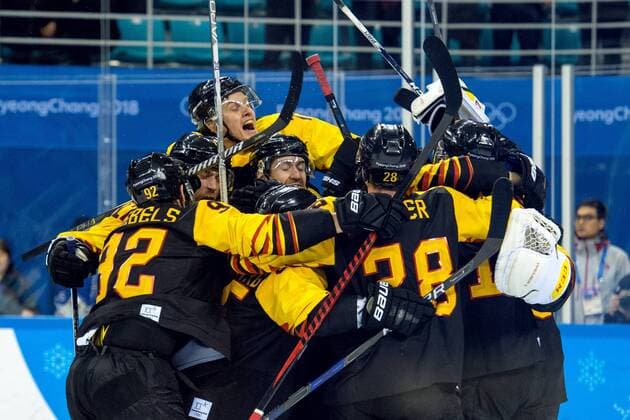 PyeongChang 2018 - Eishockey Herren, Schweden - Deutschland 180221 Germany celebrates after the Men s Ice hockey Eishockey Quarterfinals game between Sweden and Germany during day twelve of the 2018 Winter Olympics on February 21, 2018 in Pyeongchang. Photo: Joel Marklund BILDBYRAN kod JM 87642 *** 180221 Germany celebrates after the Men s Ice Hockey Quarterfinals game between Sweden and Germany during day twelve of the 2018 Winter Olympics on February 21 2018 in Pyeongchang Photo Joel Marklund BILDBYRAN code JM 87642  Copyright: JOELxMARKLUND BB180221JM112