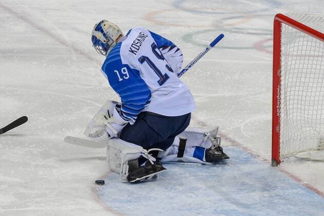 PYEONGCHANG, South Korea - FEBRUARY 21: Finland men s hockey goalie Koskinen Mikko (19) makes a second period save during the men s hockey semi final game between Canada and Finland during the 2018 Winter Olympic Games Olympische Spiele Olympia OS at the Gangneung Hockey Center on February 21, 2018 in PyeongChang, South Korea. Canada advances to the gold medal game with 1-0 victory. (Photo by Ken Murray Icon Sportswire) OLYMPICS: FEB 21 PyeongChang - Day 14 Icon18022114013 EDITORIAL USE ONLY