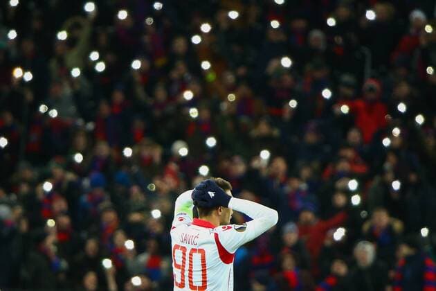 Bilder des Tages - SPORT MOSCOW, RUSSIA - FEBRUARY 21, 2018: Crvena Zvezda Belgradeâ€™s Vujadin Savic after their 2017-2018 UEFA Europa League Round of 32 second leg football match against CSKA Moscow at VEB Arena in Moscow; CSKA Moscow won 1-0. Mikhail Tereshchenko TASS  TS07524A