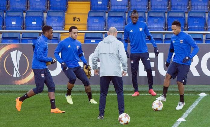Olympique Lyon s players participate in a training session of the team before tomorrow s Europa League round of 32 match against Villarreal at La Ceramica stadium in Villarreal, Valencian Community, Spain, 21 February 2018. Olympique Lyon s training session !ACHTUNG: NUR REDAKTIONELLE NUTZUNG!  Copyright: xDomenechxCastellox VIL003 20180221-636548423035944172