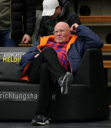 BAU 21 02 2018 Göppingen Handball Women Frisch On Göppingen vs SG BBM Bietigheim Olymp Senior boss Eberhard Bezner