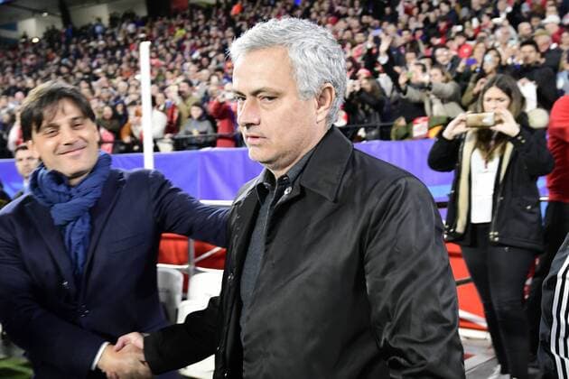 Partido de ida de octavos de la Liga de Campeones entre el Sevilla y el Manchester United ManU en el Pizjuan. En la imagen, Montella y Mourinho. First leg of 1 8 Champions League match between Sevilla and Manchester United. In this picture, Montella and Mourinho. 