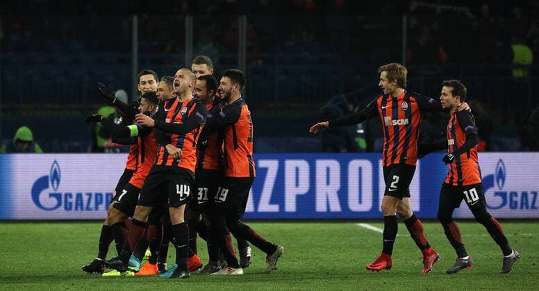 February 21, 2018 - Kharkov, Ukraine - Shakhtar s players celebrate the score during match of the Eight-Finals finals of the Champions League between FC Shakhtar and Roma at Metalist Stadium in Kharkov. Ukraine, Wednesday, February 21, 2018 Shakhtar Donetsk v AS Roma - UEFA Champions League Round of 16: First Leg  - ZUMAn230 20180221_zaa_n230_826 Copyright: xDanilxShamkinx
