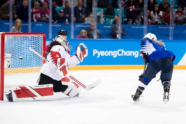 180222 Monique Lamoureux Morando or USA scores the 2 2 goal during the Womens Ice Hockey Final between USA and Canada during day thirteen of the 2018 Winter Olympics on February 22, 2018 in Pyeongchang Photo Petter Arvidson BILDBYRAN Code PA 91993  Copyright: PETTERxARVIDSON BB180222PA040