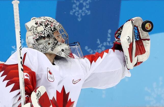 GANGNEUNG, SOUTH KOREA - FEBRUARY 22, 2018: Canadaâ€™s goaltender Shannon Szabados in the women s final Ice hockey Eishockey match against the United States as part of the 2018 Winter Olympic Games Olympische Spiele Olympia OS at the Gangneung Hockey Centre. Valery Sharifulin TASS  TS0752BA