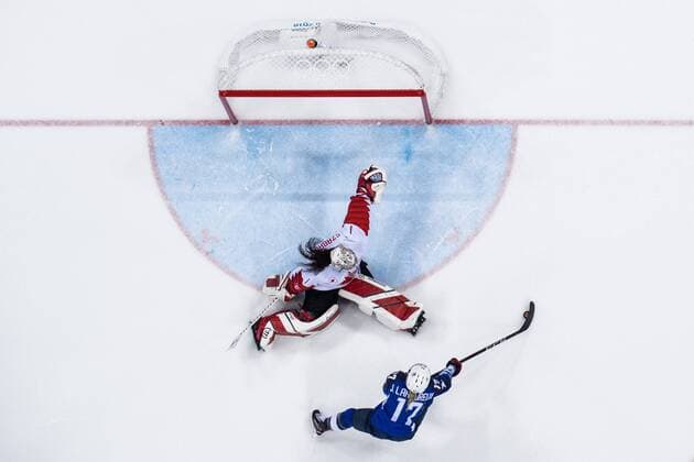 180222 Jocelyne Lamoureux Davidson or USA scores against Goaltender Shannon Szabados or Canada during the penalty shootout in overtime during the Womens Ice Hockey Final between USA and Canada during the day of the 2018 Winter Olympics on February 22, 2018 in Pyeongchang Photo Petter Arvidson PICTURE BIRTH N code PA 91993  Copyright: PETTERxARVIDSON BB180222PA105