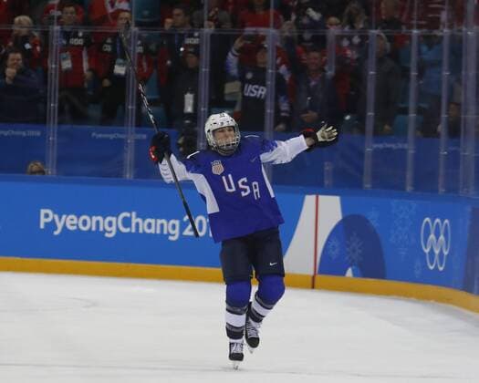 February 22, 2018 - Pyeongchang, KOREA - United States forward Jocelyne Lamoureux (17) celebrates after she scored past Canada goaltender Shannon Szabados (1) during the shootout in the women s Ice hockey Eishockey gold medal match between Canada and the United States during the Pyeongchang 2018 Olympic Winter games Winterspiele Spiele Summer games at Gangneung Hockey Centre. The USA beat Canada 3-2 in an overtime shootout. Olympics Pyeongchang 2018: Ice Hockey-Women Team Final - USA-CAN - ZUMAm117 20180222_zaf_m117_012 Copyright: xDavidxG.xMcintyrex