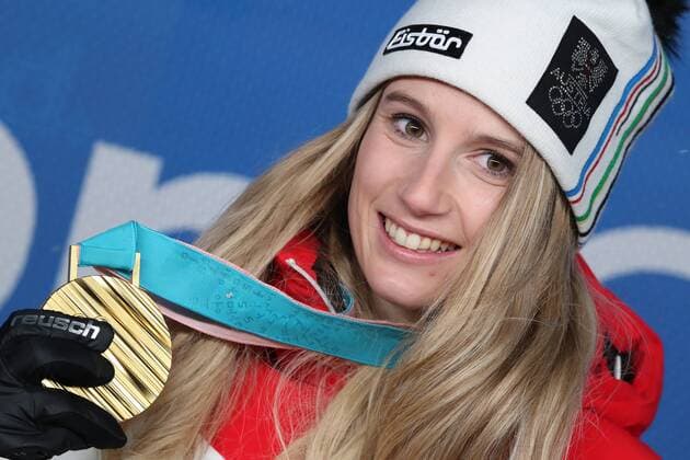 OLYMPICS - 2018 Winter Olympics PYEONGCHANG,SOUTH KOREA,22.FEB.18 - OLYMPICS, SNOWBOARDING - Olympic Winter games Winterspiele Spiele Summer games PyeongChang 2018, Big Air, ladies. Image shows Anna Gasser (AUT). Keywords: medal. GEPAxpictures xMathiasxMandl