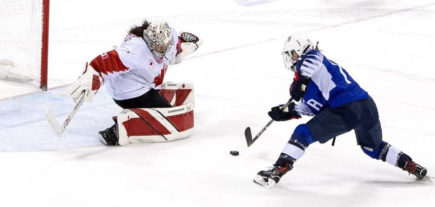 February 22, 2018 - Gangneung, South Korea - Monique LAMOUREUX-MORANDO of USA SCORES BTHE WINNING SHOOT OUT GOAL in action during the Women s USA Canada Gold medal game at the Gangneung Ice Arena during the 2018 Pyeongchang Winter Olympic Games Olympische Spiele Olympia OS PyeongChang 18: Ladies Hockey - ZUMAa35_ 20180222_zaf_a35_027 Copyright: xDanielxA.xAndersonx