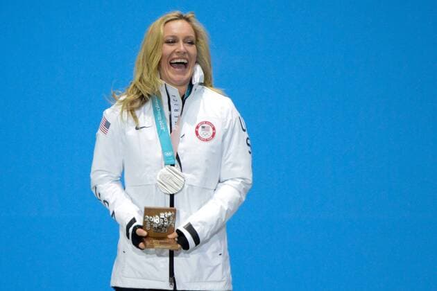 Olympia-Bilder des Tages February 22, 2018 - Pyeongchang, South Korea - JAMIE ANDERSON of the United States celebrates getting the silver medal from the Ladies Ski Big Air snowboard event in the PyeongChang Olympic Games Olympische Spiele Olympia OS Pyeongchang 18: Medal Winners - ZUMAl132 20180222_zap_l132_049 Copyright: xChristopherxLevyx