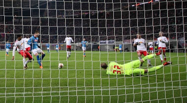 RB Leipzig SSC Napoli Soccer Euro League Leipzig 22 02 2018 Red Bull Arena Soccer UEFA Euro League 16 Elfin Return SSC Napoli vs RB Leipzig The goal for SSC Napoli Piotr Zielinski 20 Napoli scores the 0-0 for the TReffer