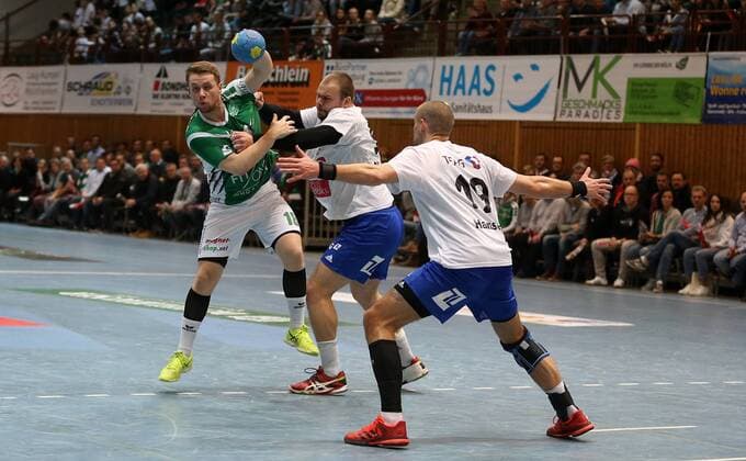 Patrick Schmidt DJK Rimpar Wolves Marcel Niemeyer ThSV Eisenach Nicolai Hansen ThSV Eisenach DKB 2 Handball Bundesliga DJK Rimpar Wolves ThSV Eisenach xfsx