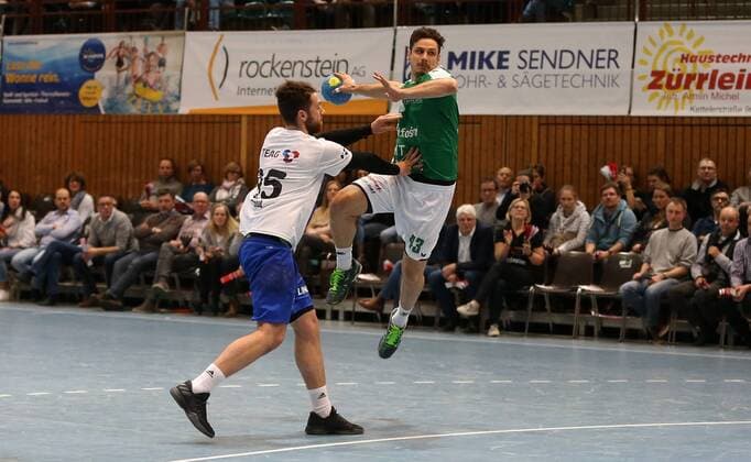 v left Alexander Saul ThSV Eisenach Benedikt Brielmeier DJK Rimpar Wolves DKB 2 Handball Bundesliga DJK Rimpar Wolves ThSV Eisenach xfsx
