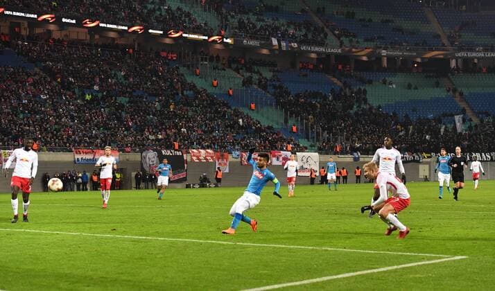 Soccer Men Season 2017 2018 Europa League Intermediate Round RB Leipzig SSC Napoli Lorenzo Insigne 24 Mid SSC Napoli scores the right goal 2 0 Konrad Laimer RB Leipzig 22 02 2017 Copyright: xMatthiasxKochx