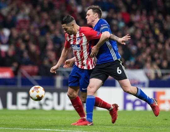 Vitolo of Atletico Madrid and William Kvist of Copenhagen during UEFA Europa League match between Atletico Madrid and FC Copenhagen played at the Wanda Metropolitano Stadium in Madrid, on February 22th 2018.  xRudy AFP7x xAtleticoxMadridxvxFCxCopenhagen,xUEFAxEuropaxLeague,xRoundxofx32x
