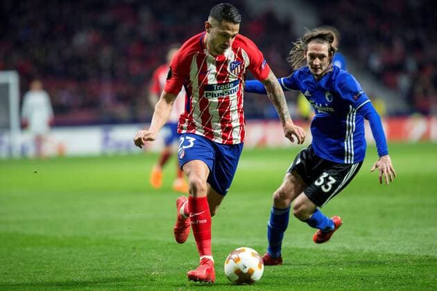 Atletico de Madrid s Vitolo vies for the ball with Copenhagen s Rasmus Falk (R) during the UEFA Europa League match between Atletico de Madrid and Copenhagen at the Wanda Metropolitano stadium in Madrid, Spain, 22 February 2018. Atletico de Madrid vs. Copenhagen !ACHTUNG: NUR REDAKTIONELLE NUTZUNG!  Copyright: xRodrigoxJimenezx MAD023 20180222-636549303370280099