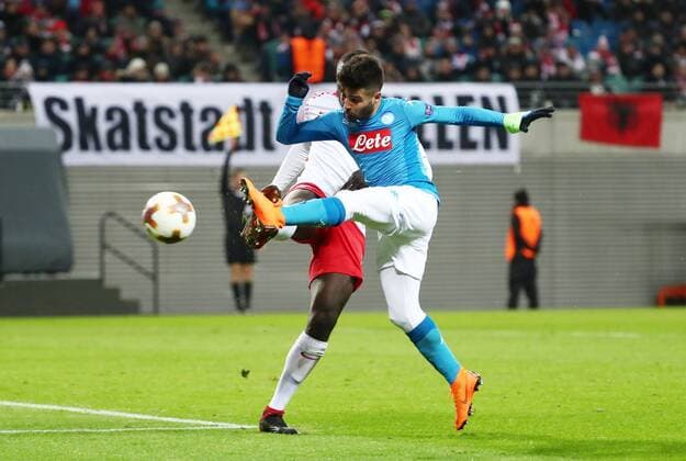 RB Leipzig SSC Napoli Soccer Euro League Leipzig 22 02 2018 Red Bull Arena Soccer UEFA Euro League 16el Final RB Leipzig vs SSC Napoli 0 2 0 1 HIN 3 1 Pictured Lorenzo Insigne 24 Napoli ahead of Dayot Upamecano 5 RB Leipzig