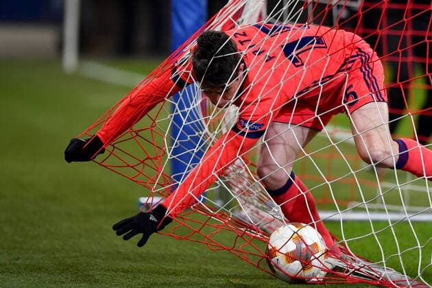 Bilder des Tages SPORT SOCCER - EL, RBS vs Sociedad SALZBURG, AUSTRIA, 22.FEB.18 - SOCCER - UEFA Europa League, Red Bull Salzburg vs Real Sociedad. Image shows Aritz Elustondo (Sociedad). GEPAxpictures xFlorianxErtl