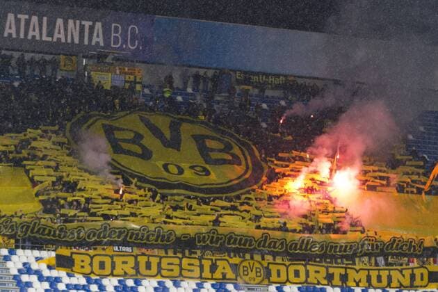 Reggio Emilia Italy 22 02 2018 UEFA Europa League 2017 18 Season Sixteenth finals Atalanta Bergamo Borussia Dortmund Choreo with Pyro DeFodi053
