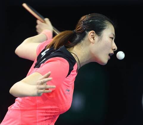 Themen der Woche - SPORT Bilder des Tages - SPORT February 22, 2018 - London, United Kingdom - Ning DING of China .during 2018 International Table tennis Tischtennis Federation World Cup match between Nam Hae KIM of DPR Korea against Ning DING of China at Copper Box Arena, London England on 22 Feb 2018. 2018 International Table Tennis Federation World Cup  - ZUMAn230 20180222_zaa_n230_414 Copyright: xKieranxGalvinx