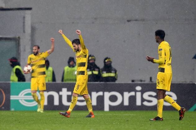 Nuri Sahin Borussia Dortmund 8 Alexander Isak Borussia Dortmund 14 After the final whistle Atalanta Bergamo vs. Borussia Dortmund Europa League Football 22 02 2018 Reggio Emilia Copyright: xLanger Eibner-Pressefotox EP_HLR