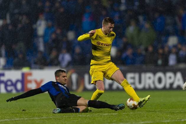 Reggio Emilia Italy 22 02 2018 UEFA Europa League 2017 18 Season Sixteenth Atalanta Bergamo Borussia Dortmund Rafael Toloi Bergamo and Marco Reus BVB in a duel DeFodi053