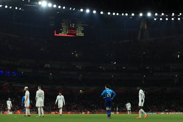 22nd February 2018, Emirates Stadium, London, England; UEFA Europa League football, round of 32, 2nd leg, Arenal versus Ostersund FK; A dejected H& xe9;ctor Bellerin of Arsenal as the Arsenal fans boo their team for their performances  ActionPlus11991412