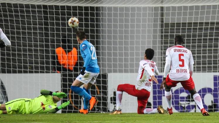 Goal scorer Piotr Zielinski SSC Napoli scores at 0 1 Intermediate round Europa League season 2017 2018 RasenBallsport Leipzig VS SSC Napoli at the RB Arena in Leipzig Action Germany Soccer man Men 22.02 2018