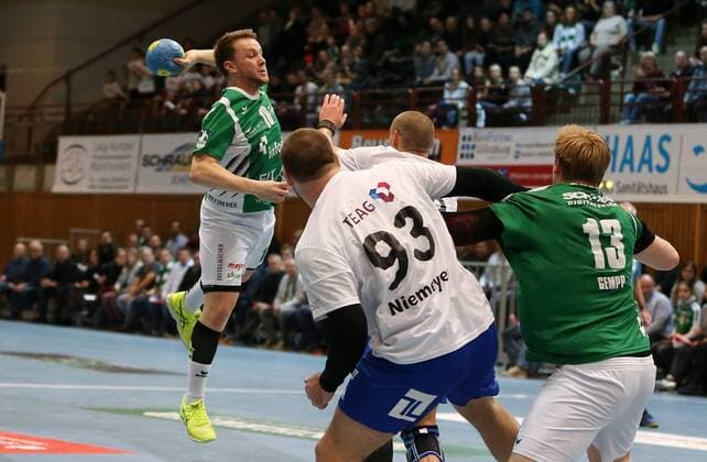 Steffen Kaufmann DJK Rimpar Wolves Marcel Niemeyer ThSV Eisenach Nicolai Hansen ThSV Eisenach Patrick Gempp DJK Rimpar Wolves DKB 2 Handball Bundesliga DJK Rimpar Wolves ThSV Eisenach xfsx