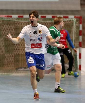 v left Marcel Popa ThSV Eisenach cheers DKB 2 Handball Bundesliga DJK Rimpar Wolves ThSV Eisenach xfsx