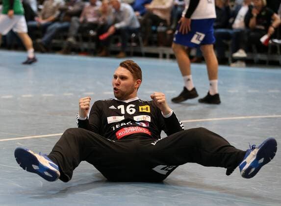 v left Jan Steffen Redwitz ThSV Eisenach cheered DKB 2 Handball Bundesliga DJK Rimpar Wolves ThSV Eisenach xfsx
