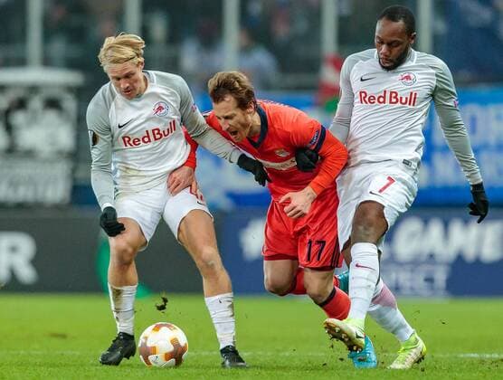 22 02 2018 Red Bull Arena Salzburg UEFA UEFA Champions League Round of 16 vs Real Sociedad Six-legged final in the box-up Xaver Schlager FC Salzburg David Zurutuza Real Sociedad Reinhold Yabo FC Salzburg during the UEFA Europa League Round of 32 2nd Leg Match between Salzburg and Real Sociedad at the Red Bull Arena in Salzburg Austria on 2018 02 22 Salzburg  EX_FEI