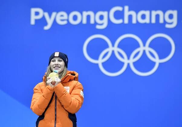 23-02-2018 ALGEMEEN: MEDAL PLAZA: OLYMPISCHE SPELEN: Olympic Games Olympische Spiele Olympia OS PYEONGCHANG 2018 Suzanne Schulting wint Olympisch goud op de 1.000 meter shorttrack Foto: Sander Chamid xVIxVIxImagesx xSoenarxChamidxsportfotografiexIVx 10161301