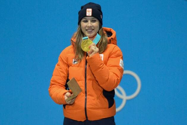 February 23, 2018 - Pyeongchang, South Korea - SUZANNE SCHULTING of the Netherlands celebrates getting the gold medal in the Ladies 1000m short track Speed skating Eisschnelllauf event in the PyeongChang Olympic Games Olympische Spiele Olympia OS Pyeongchang 18: Medal Winners - ZUMAl132 20180223_zap_l132_036 Copyright: xChristopherxLevyx