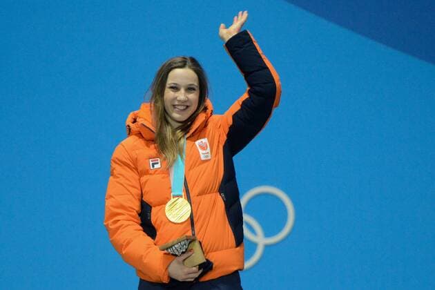 February 23, 2018 - Pyeongchang, South Korea - SUZANNE SCHULTING of the Netherlands celebrates getting the gold medal in the Ladies 1000m short track Speed skating Eisschnelllauf event in the PyeongChang Olympic Games Olympische Spiele Olympia OS Pyeongchang 18: Medal Winners - ZUMAl132 20180223_zap_l132_040 Copyright: xChristopherxLevyx
