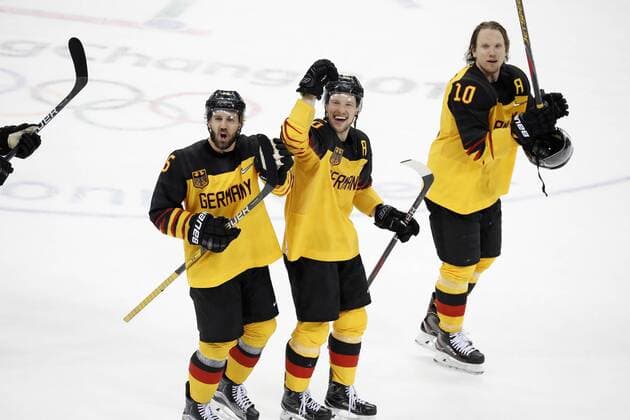 PROTECTION Felix with HAGER Patrick and EHRHOFF Christian Team Germany Final victory after the victory Ice Hockey Semi-final Canada Germany 3 4 Olympic Wintergames 2018 Pyeongchang South Korea 2018 Olympic Winter Games Pyeongchang 23 February 2018