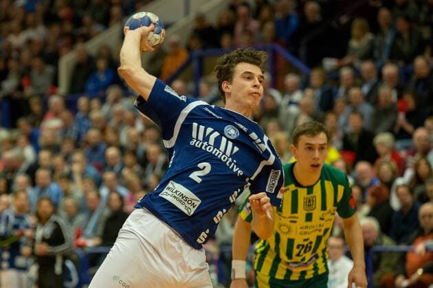 Maximilian Leon Bettin 2 Bergischer HC at the throw Bergischer HC vs VfL Eintracht Hagen handball 2 Bundesliga 23 02 18 Solingen NRW Germany Klingenhalle Copyright: xcdnx