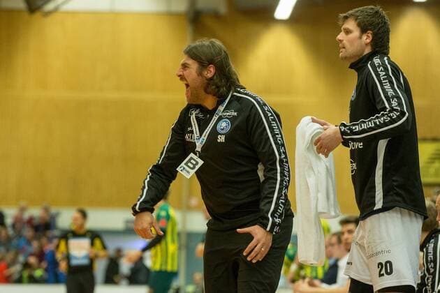 Sebastian Hinze Coach Bergischer HC cries on the sidelines Bergischer HC vs VfL Eintracht Hagen Handball 2 Bundesliga 23 02 18 Solingen NRW Germany Klingenhalle Copyright: xcdnx