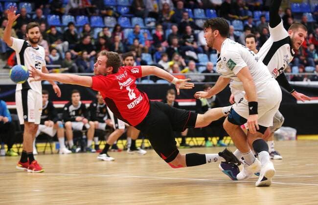 BAU 23 02 2018 Bietigheim Handball SG BBM Bietigheim vs HC Elbflorenz Dresden Patrick Rentschler BBM middle