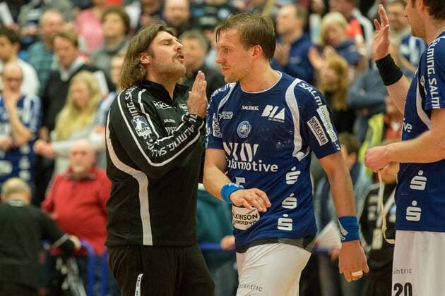 Sebastian Hinze Coach Bergischer HC congratulates Max Darj 5 Bergischer HC after the match to victory Bergischer HC vs VfL Eintracht Hagen Handball 2 Bundesliga 23 02 18 Solingen NRW Germany Klingenhalle Copyright: xcdnx