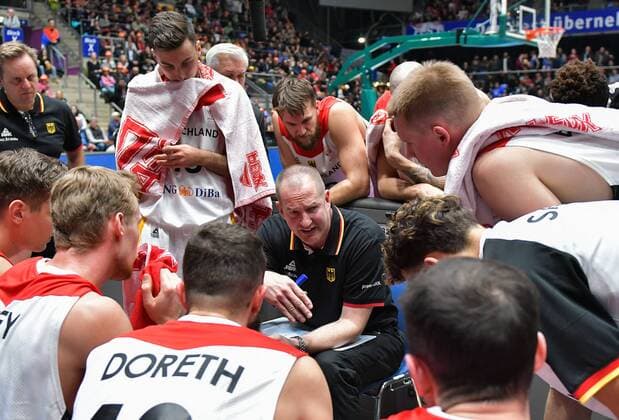 23.02.2018, xblx, Basketball DBB WM Quali, Deutschland - Serbien, emspor, v.l. Bundestrainer Henrik Roedl (Trainer Deutschland, Deutscher Basketball Bund, DBB) Frankfurt am Main *** 23 02 2018 xblx Basketball DBB World Cup qualifier Germany Serbia emspor v l National coach Henrik Roedl Manager Germany German Basketball Association DBB Frankfurt am Main