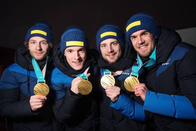 180224 Peppe Femling Jesper Nelin Sebastian Samuelsson and Fredrik Lindström of Sweden Gold celebrates with their medals while posing for a picture after the Medal Ceremony for the Mens Biathlon 4x7 5 km relay during day fifteen of the 2018 Winter Olympics on February 24, 2018 in Pyeongchang Photo Carl Sandin BILDBYRAN Code CS 57999 322  Copyright: CARLxSANDIN BB180224CS113