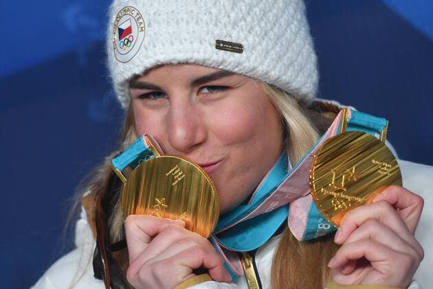Ester LEDECKA CZE with her two gold medals Medalist Olympic Gold Medalist in Downhill and Snowboard Parallel Giant Slalom Snowboard Ladies Parallel Giant Slalom Paralle Giant Slalom Womens Victory Ceremony PyeongChang Olympic Medals Plaza on 24 02 2018 2018 Olympic Winter Games 09 02 25 02 2018 in PyeongChang South Korea