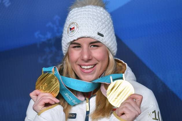 Ester LEDECKA CZE with her two gold medals Medalist Olympic Gold Medalist in Downhill and Snowboard Parallel Giant Slalom Snowboard Ladies Parallel Giant Slalom Paralle Giant Slalom Womens Victory Ceremony PyeongChang Olympic Medals Plaza on 24 02 2018 2018 Olympic Winter Games 09 02 25 02 2018 in PyeongChang South Korea