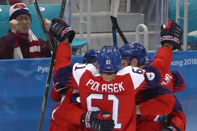 GANGNEUNG, SOUTH KOREA - FEBRUARY 24, 2018: The Czech Republic s Adam Polasek (front) and his teammates celebrate a goal against Canada in the men s bronze medal Ice hockey Eishockey game at Gangneung Hockey Centre at the 2018 Winter Olympic Games Olympische Spiele Olympia OS Valery Sharifulin TASS  TS07595F