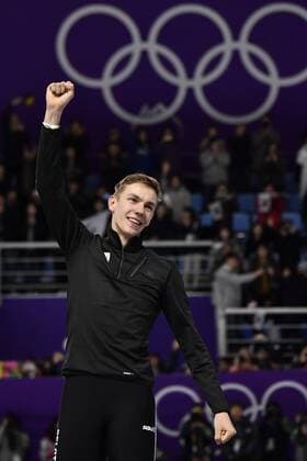 Belgian speed skater Bart Swings celebrates on the podium during the medal ceremony after the men s mass start Speed skating Eisschnelllauf event at the XXIII Olympic Winter games Winterspiele Spiele Summer games Saturday 24 February 2018, in Pyeongchang, South Korea. The Winter Olympics are taking place from 9 February to 25 February in Pyeongchang County, South Korea. DIRKxWAEM  x05301962x