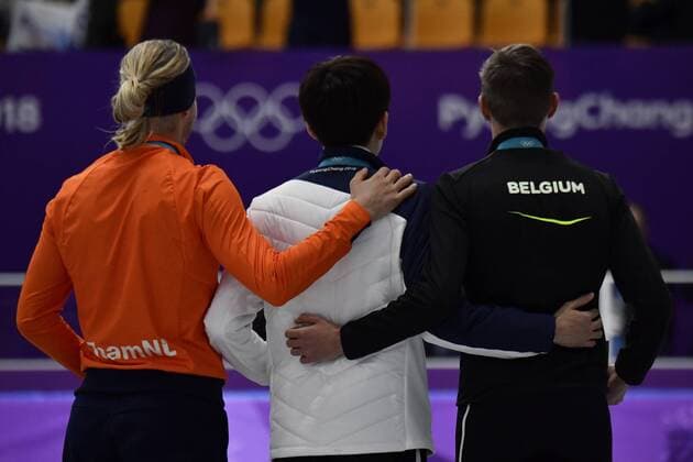 Dutch bronze medalist Koen Verweij, South Korean gold medalist Seung-Hoon Lee and Belgian silver medalist Bart Swings pictured on the podium during the medal ceremony after the men s mass start Speed skating Eisschnelllauf event at the XXIII Olympic Winter games Winterspiele Spiele Summer games Saturday 24 February 2018, in Pyeongchang, South Korea. The Winter Olympics are taking place from 9 February to 25 February in Pyeongchang County, South Korea. DIRKxWAEM  x05301967x