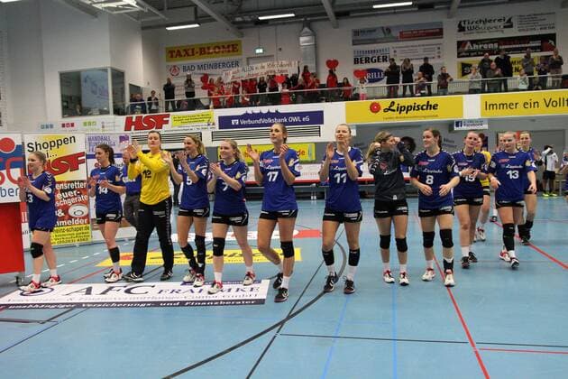 Victory cheers at HSG Blomberg Lippe HSG Blomberg Lippe vs Neckarsulmer Sport Union Handball 1 Women Bundesliga 24 02 2018 Blomberg Copyright: xEIBNER JanxStrohdiekx EP_JSK