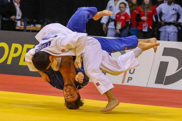Themen der Woche - SPORT Bilder des Tages - SPORT Zhanasay Smagulov (KAZ) gegen Anthony Zingg (GER) in der Klasse bis 73 KG. Duesseldorf Nordrhein Westfalen Germany ISS DOme *** Zhanasay Smagulov KAZ against Anthony Zingg GER in the class up to 73 KG Duesseldorf North Rhine Westphalia Germany ISS DOme Copyright: xAgentur54Gradx SebastianxSendlakx