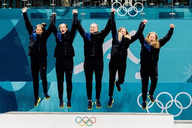 180225 Anna Hasselborg Sara McManus Agnes Knochenhauer and Sofia Mabergs of Sweden celebrate winning the Womens Curling Final between South Korea and Sweden during day sixteen of the 2018 Winter Olympics on February 25, 2018 in Pyeongchang Photo Petter Arvidson BILDBYR N Code PA 160200  Copyright: PETTERxARVIDSON BB180225PA017